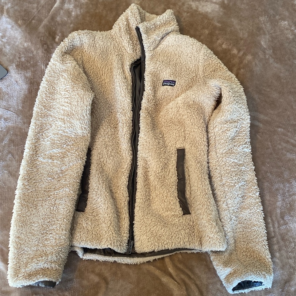 Size medium gatos Patagonia jacket